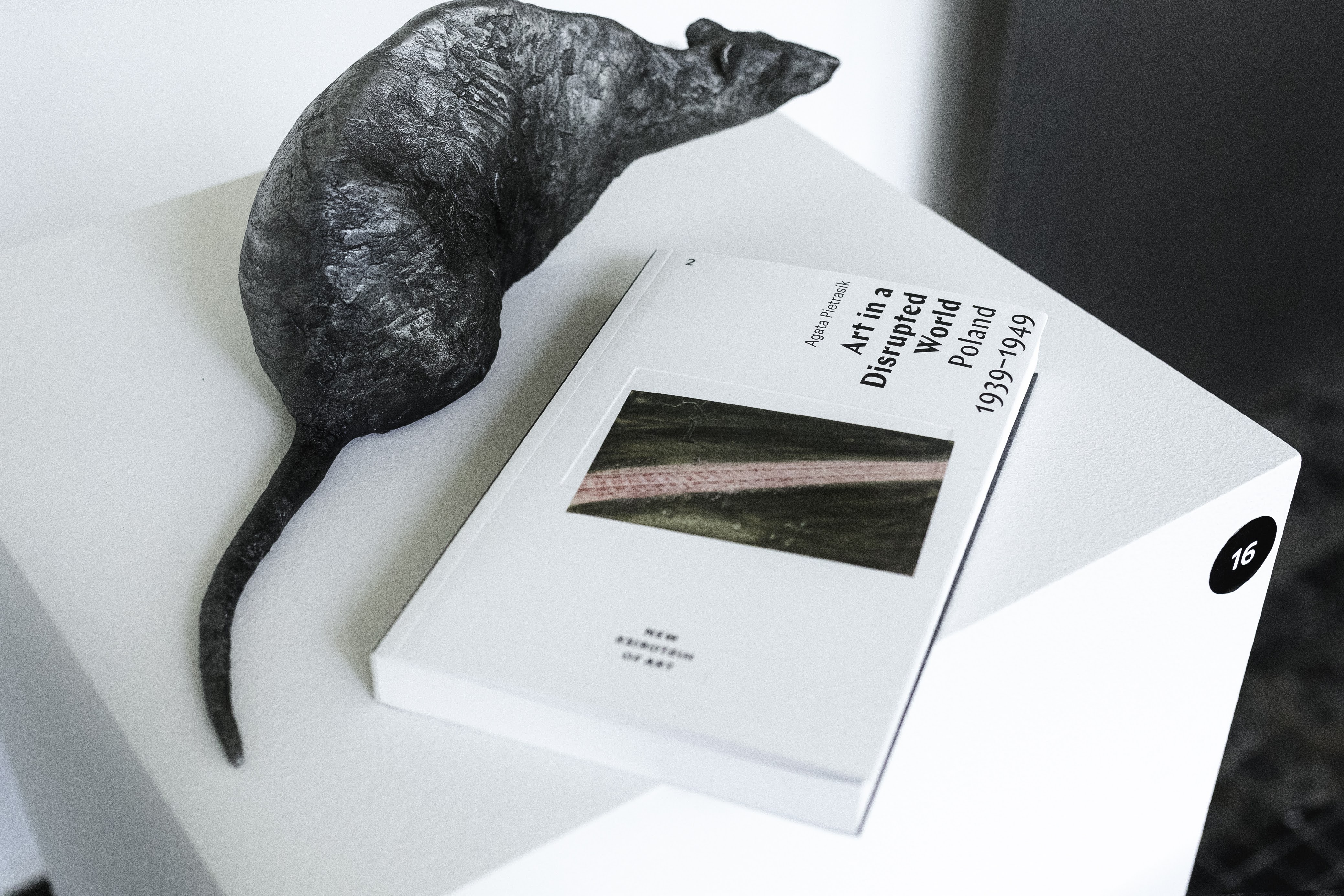 Art in a Disrupted World: Poland 1939–1949