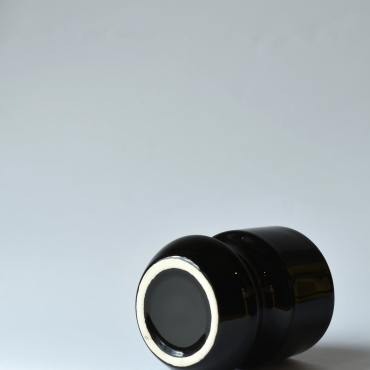 NOT.BAD STUDIO - Mug (concave) – black